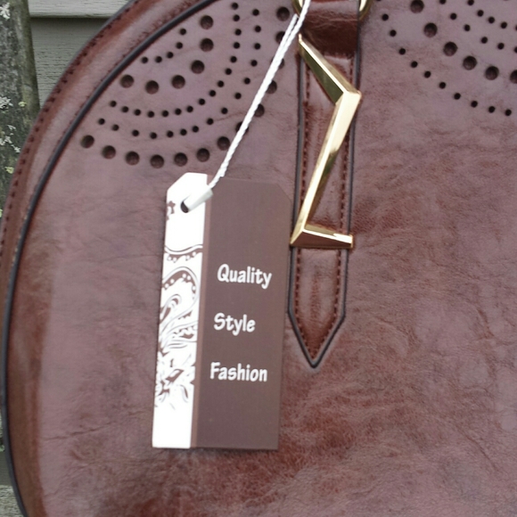 NWT Sorrentino Oval Structured Satchel Handbag With Punched Design - Picture 6 of 16